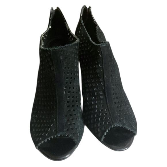Marc Fisher Peddle Peep Toe Leather Suede Heels Laser Cut Bootie Black SZ 9.5 M - Picture 7 of 16